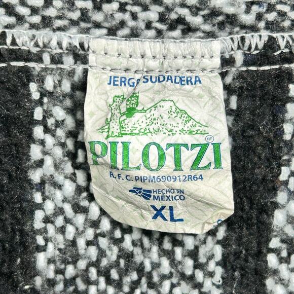 Original Pilotzi Mexican Pullover Hoodie Baja Drug Rug Hippie Poncho Womens XL - Picture 2 of 7